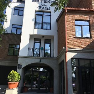 Hotel Metekhi Line